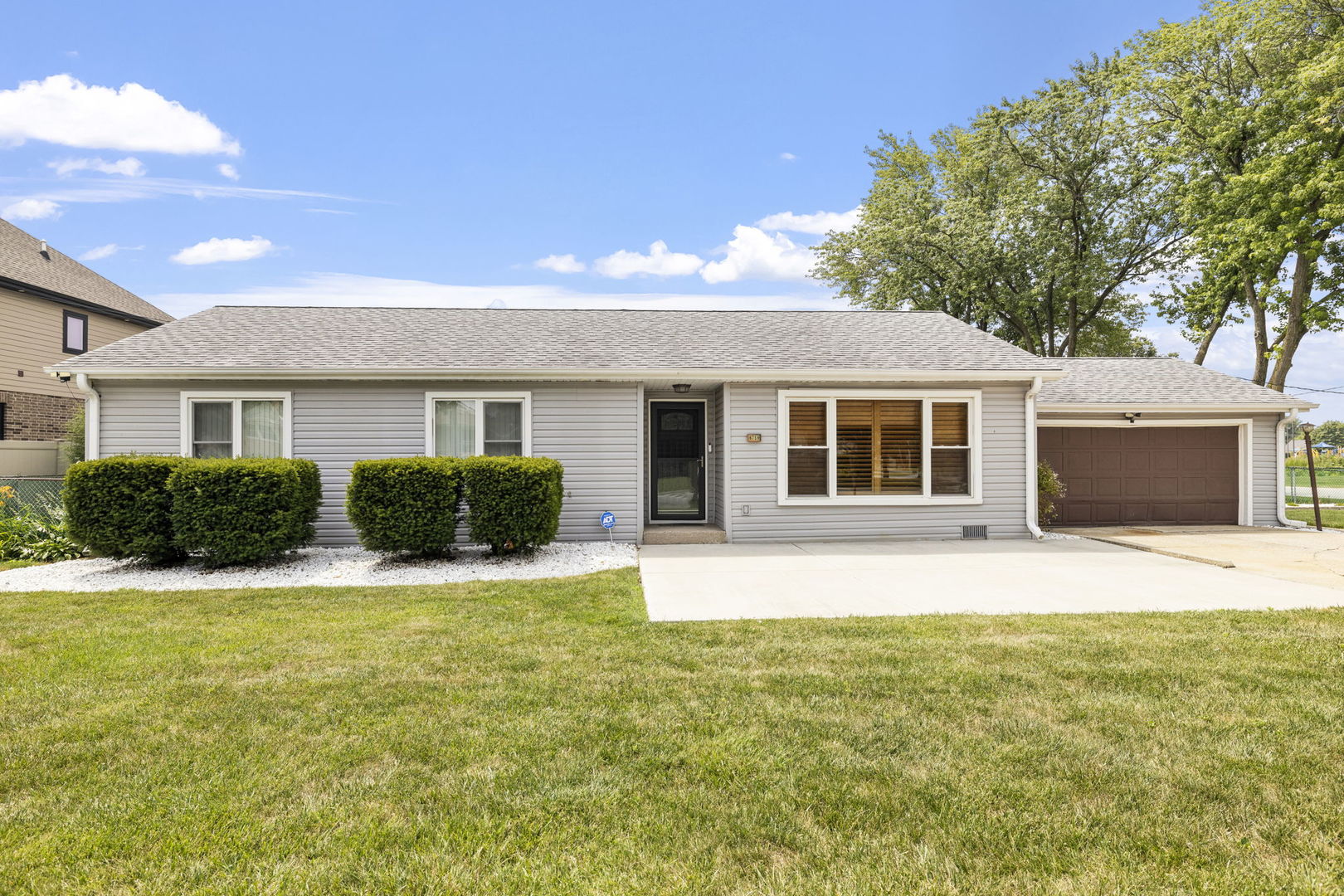 6759 W 91st Street, Oak Lawn, IL 60453