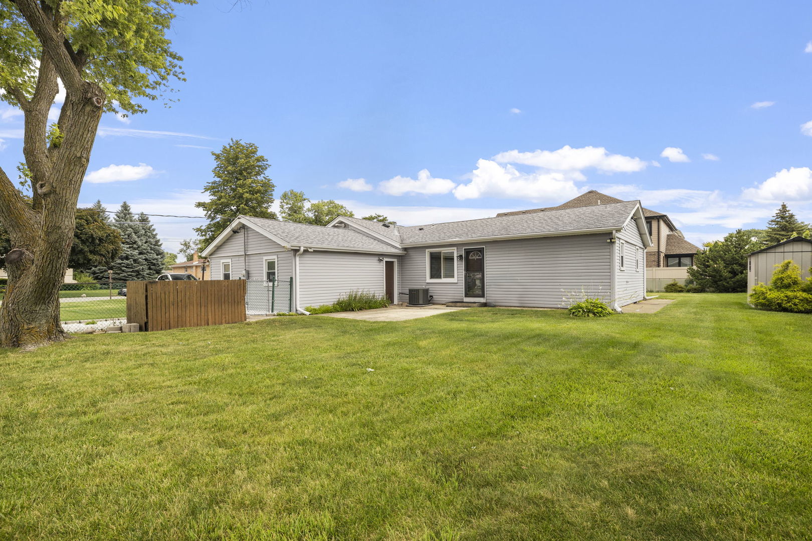 6759 W 91st Street, Oak Lawn, IL 60453