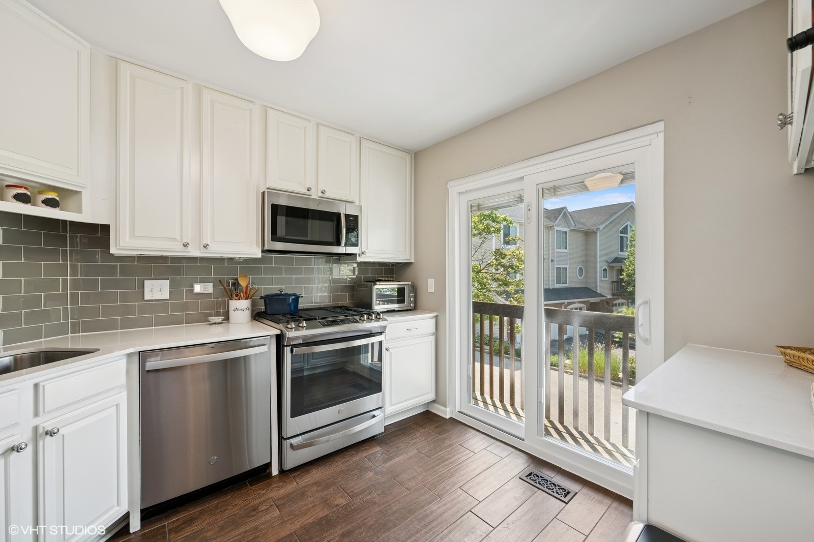204 E Parallel Street, Palatine, IL 60067