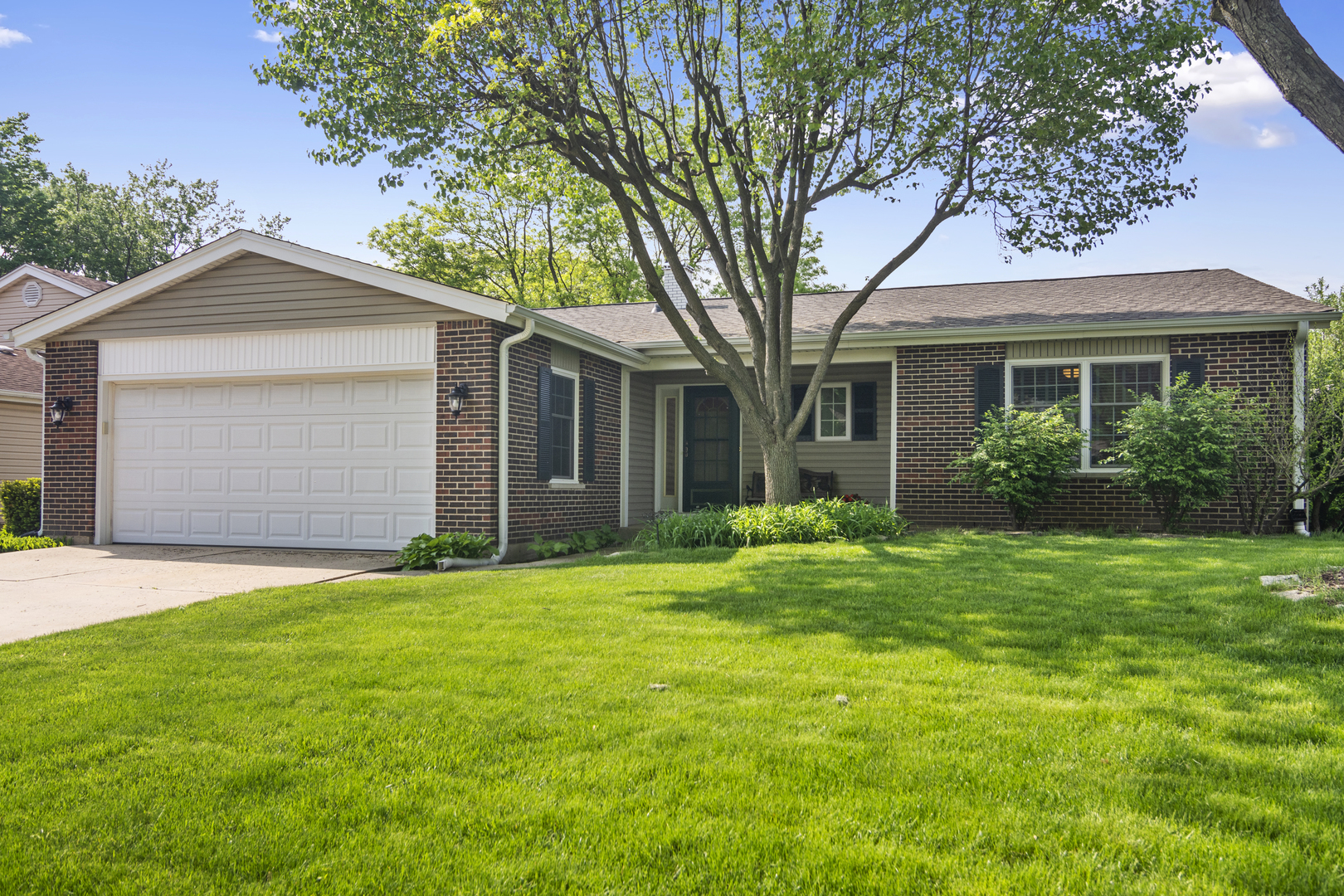 812 Saratoga Lane, Buffalo Grove, IL 60089
