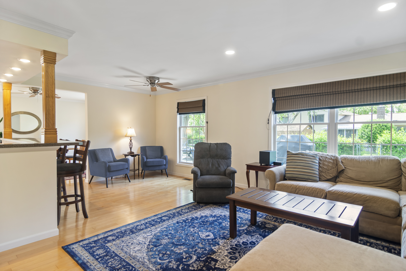 812 Saratoga Lane, Buffalo Grove, IL 60089