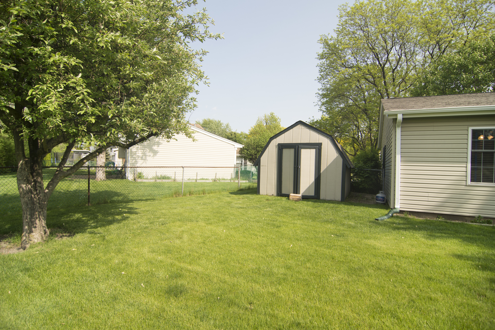 812 Saratoga Lane, Buffalo Grove, IL 60089