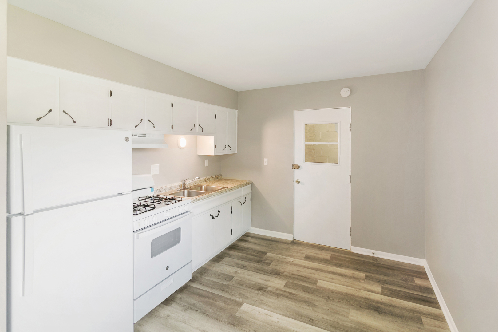 1021 Tollview Avenue #12, Aurora, IL 60505