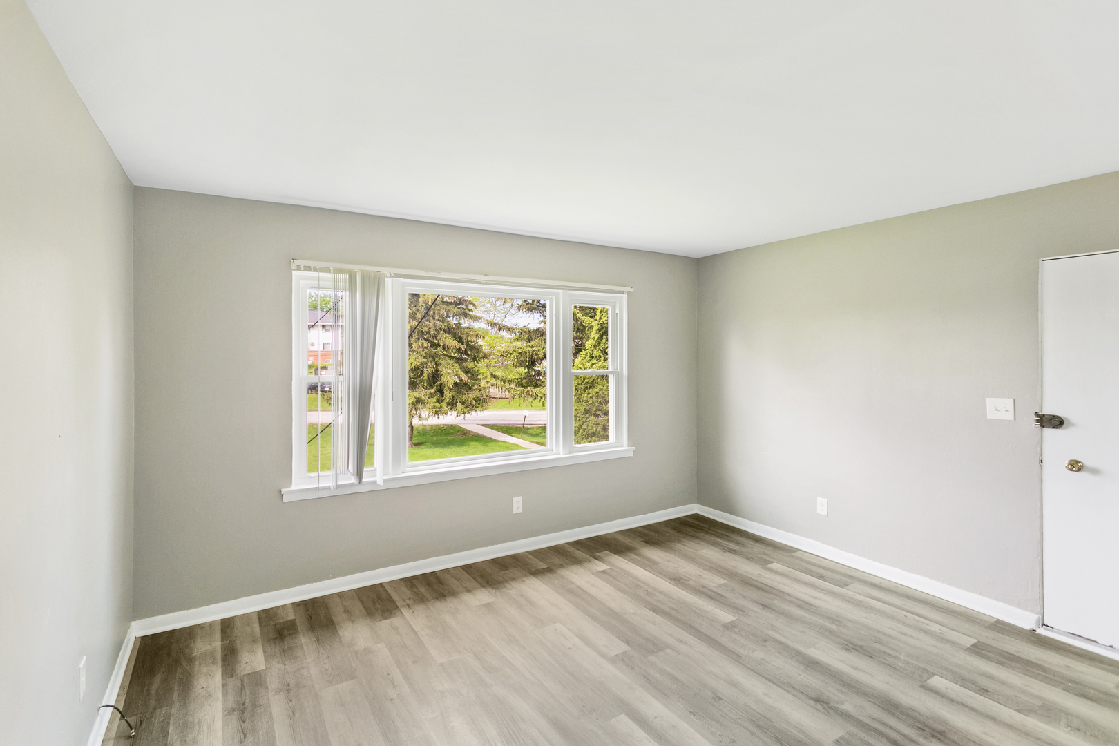 1021 Tollview Avenue #12, Aurora, IL 60505