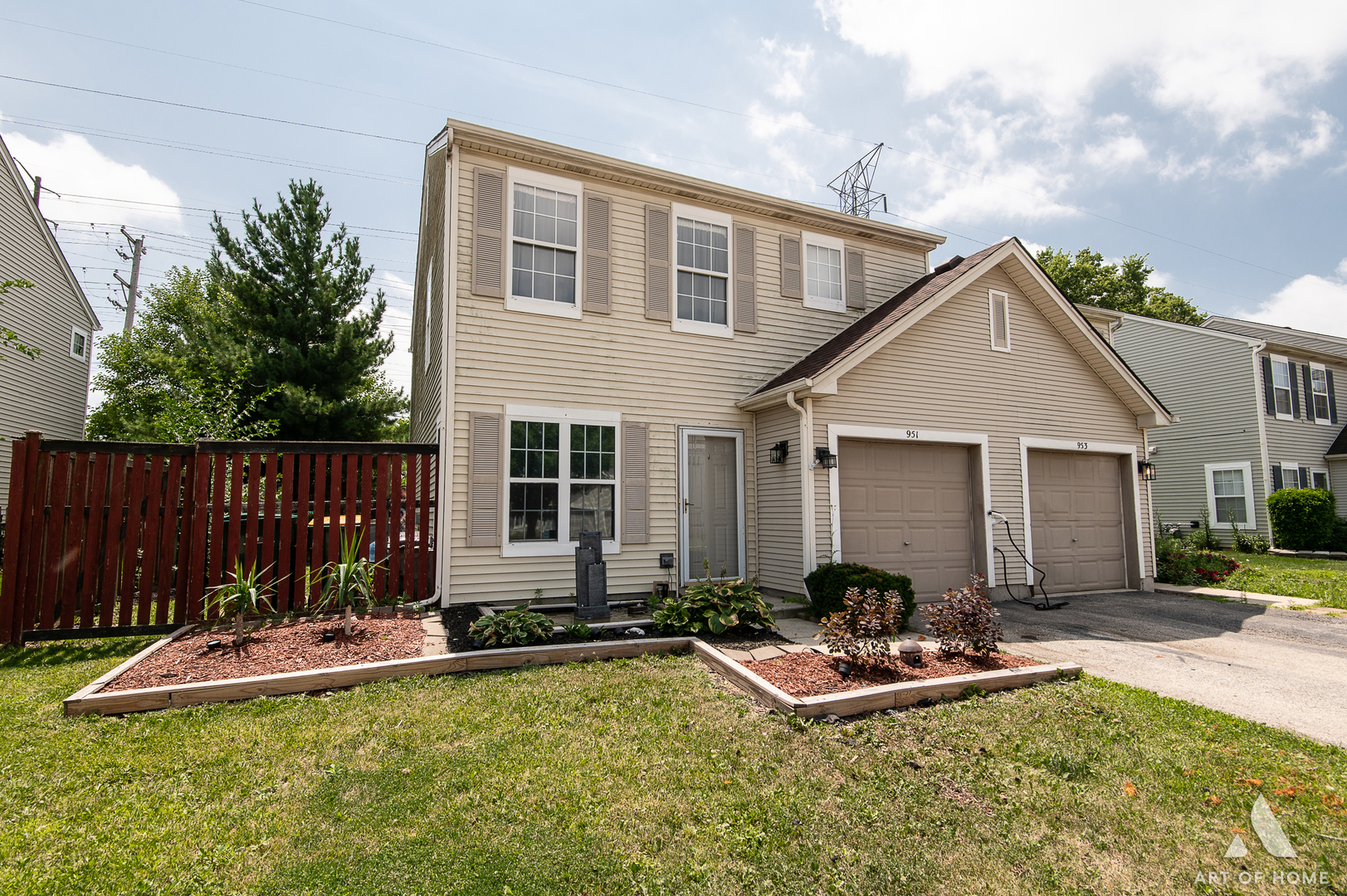 951 W Savannah Drive, Romeoville, IL 60446