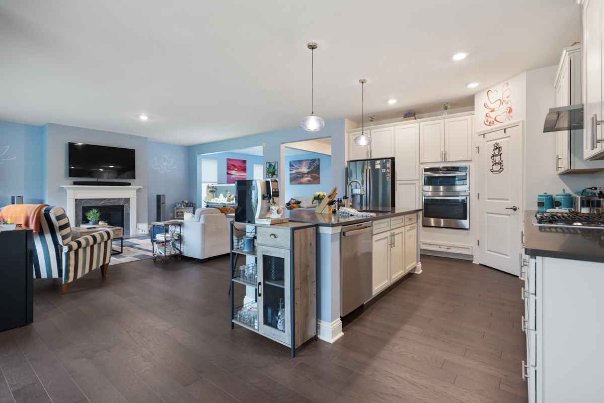 25500 W Rocky Creek Road, Plainfield, IL 60586