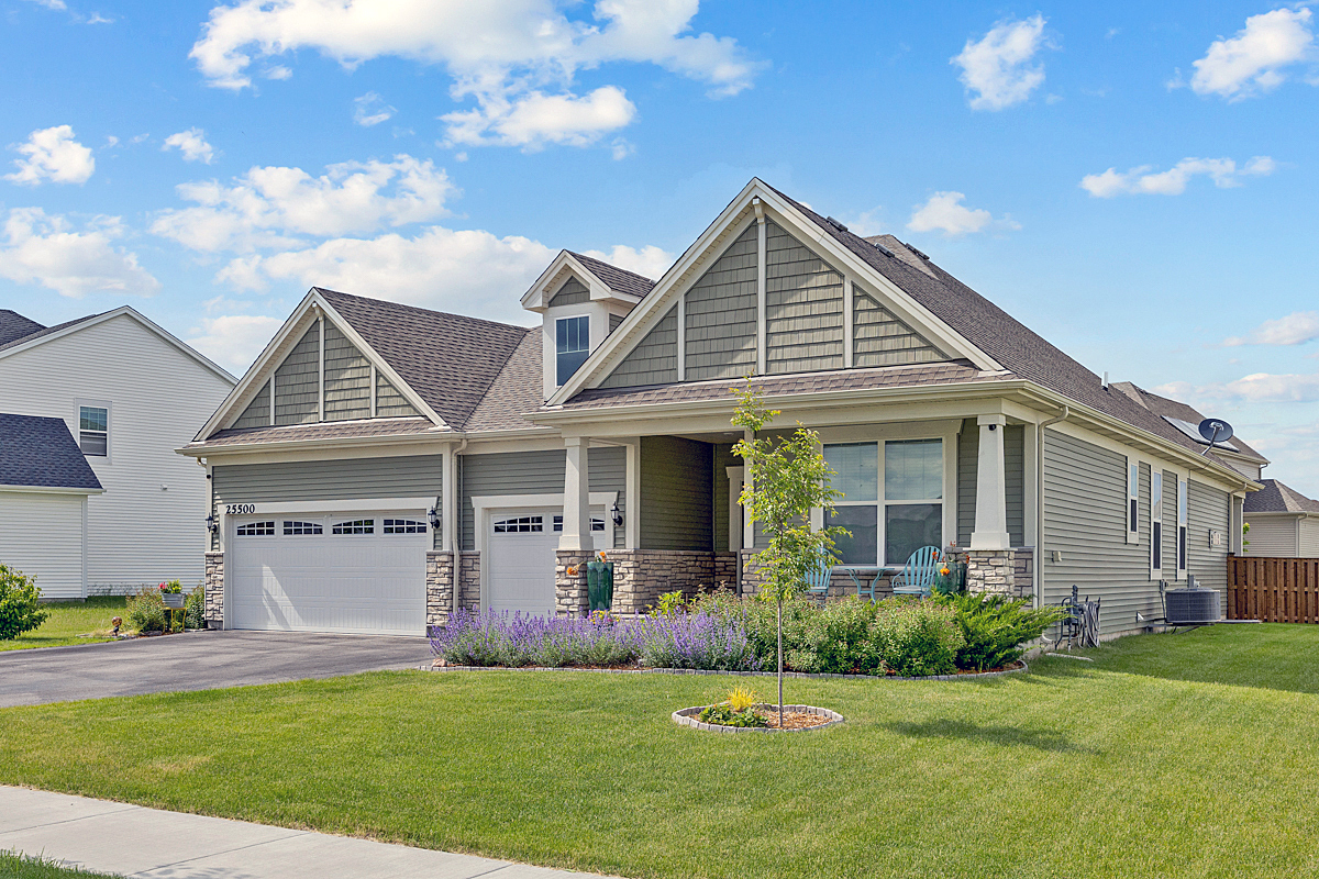 25500 W Rocky Creek Road, Plainfield, IL 60586