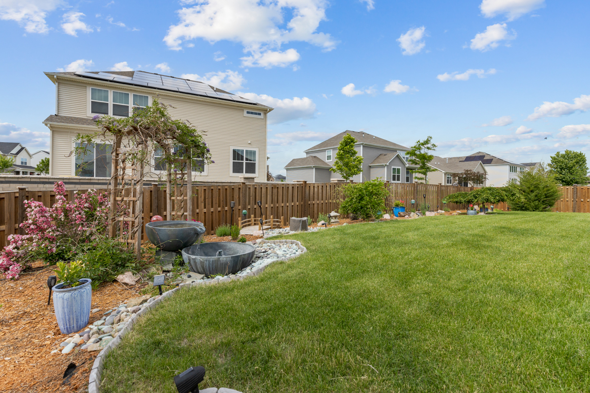 25500 W Rocky Creek Road, Plainfield, IL 60586