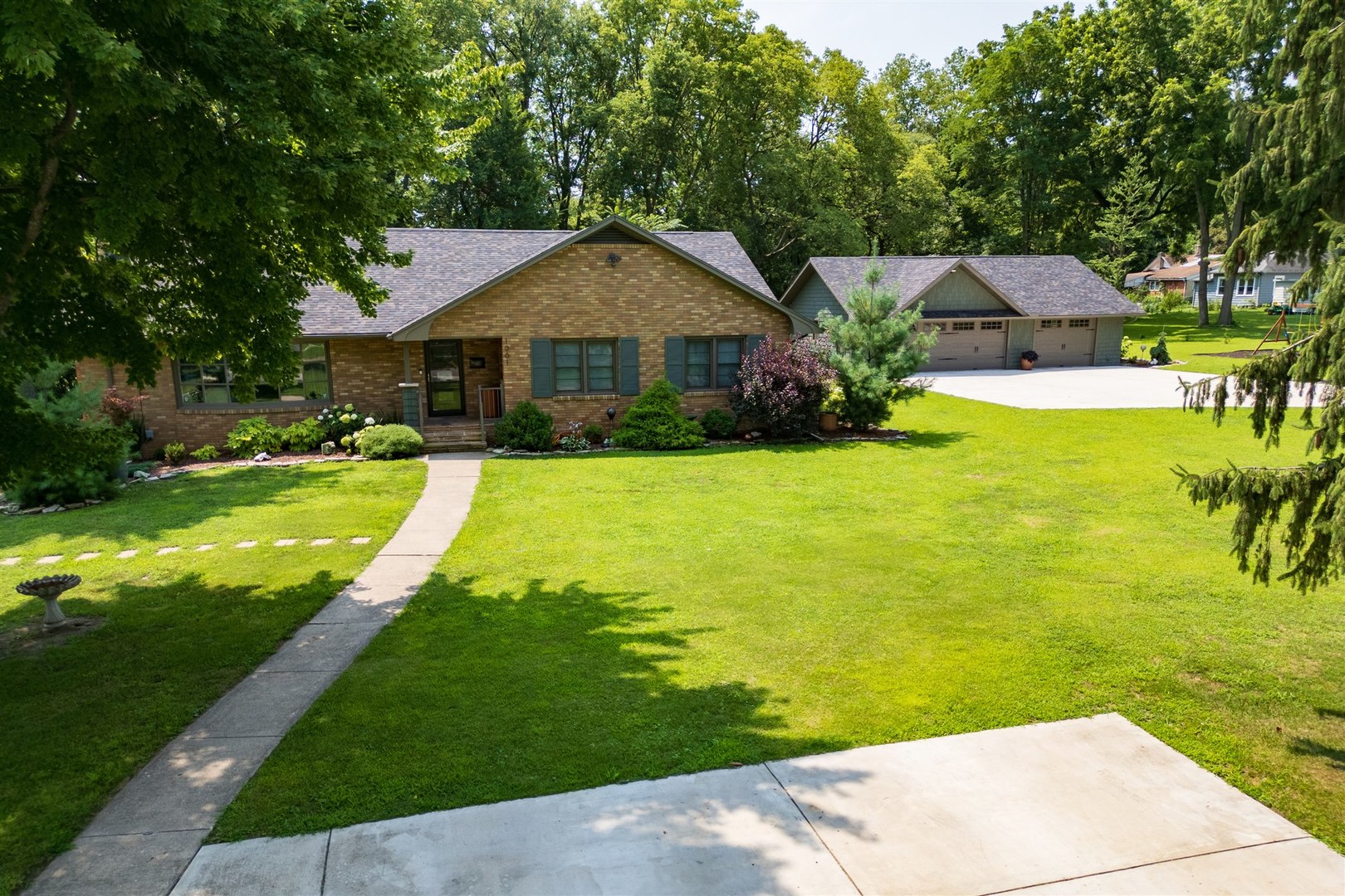 1001 Riverside Avenue, Streator, IL 61364