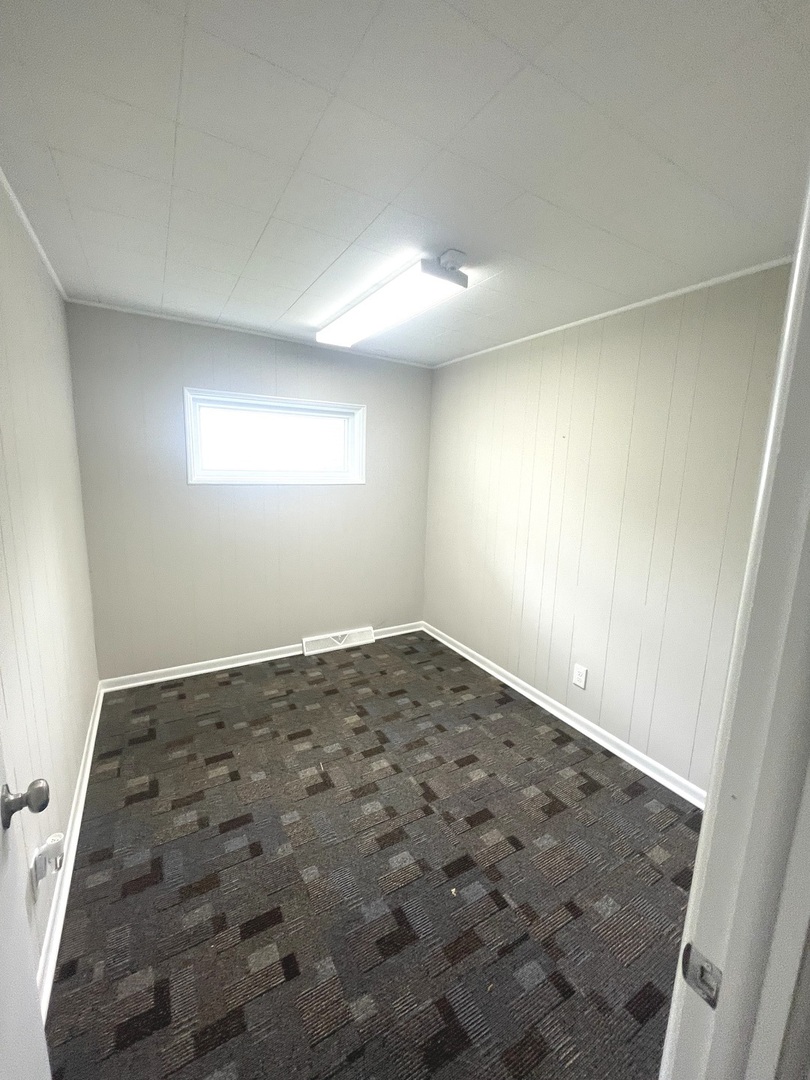 328 Park Lane Drive, Grant Park, IL 60940