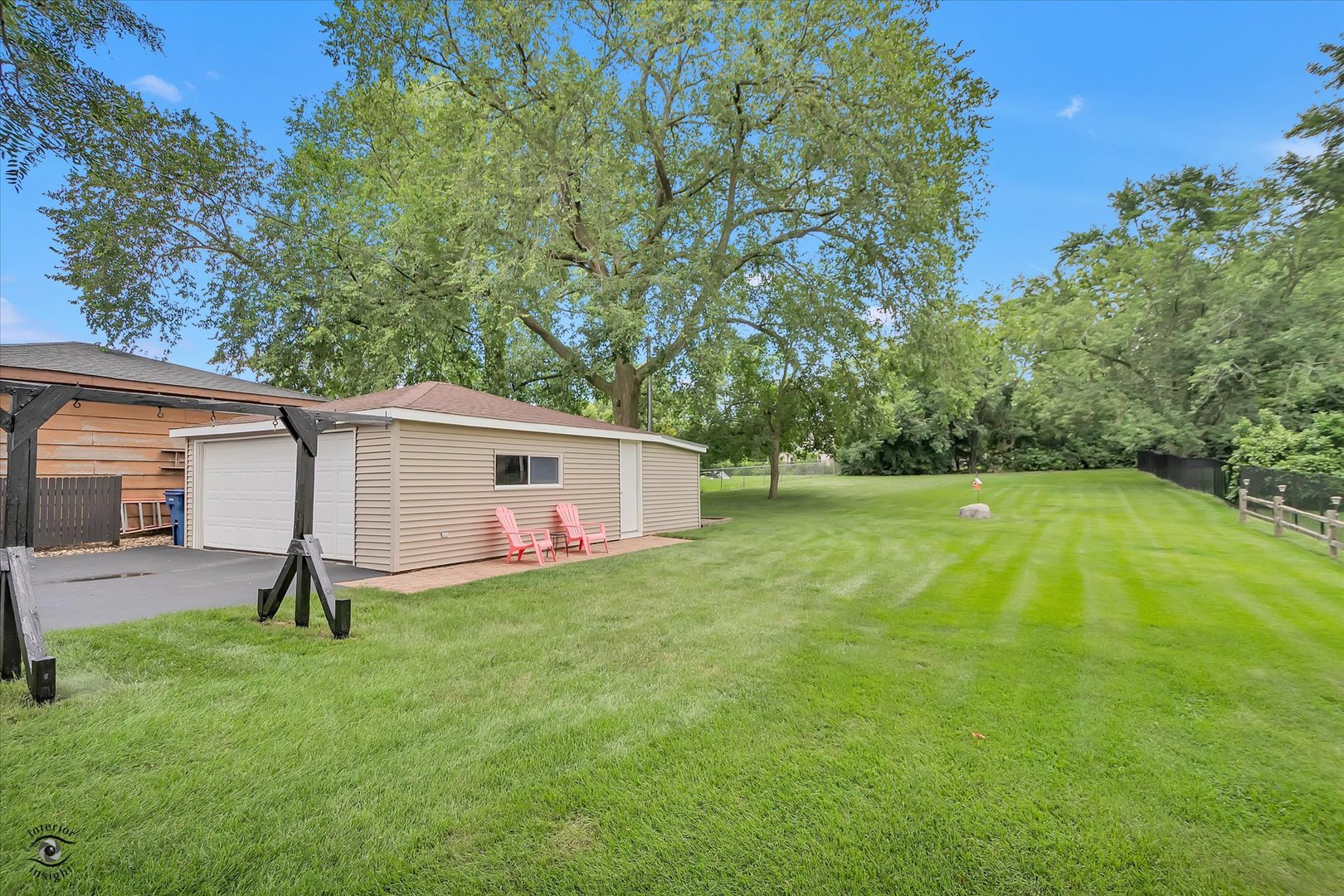 5915 Pershing Avenue, Downers Grove, IL 60516