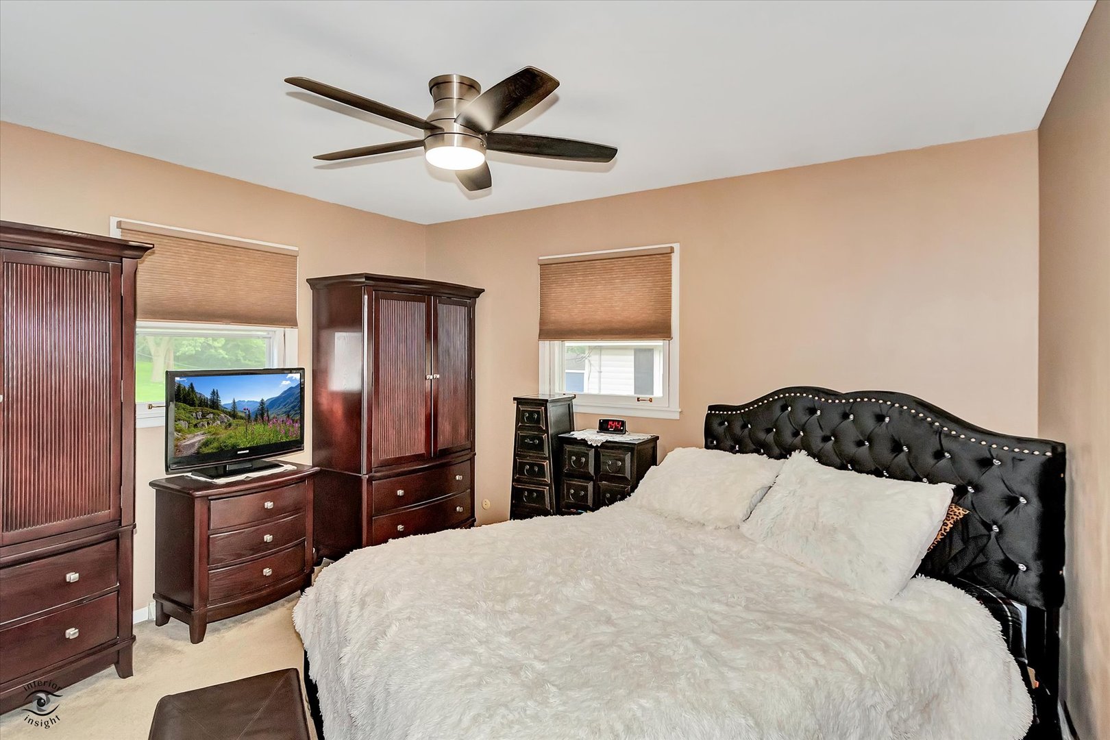 5915 Pershing Avenue, Downers Grove, IL 60516
