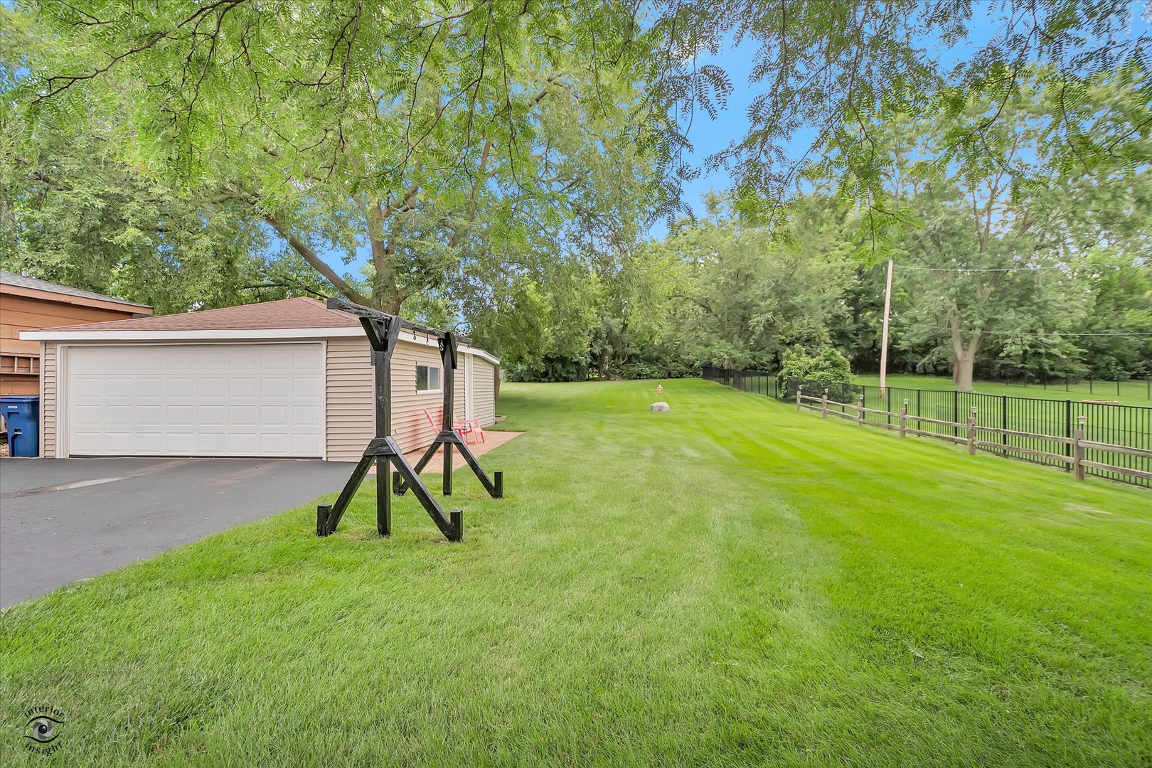 5915 Pershing Avenue, Downers Grove, IL 60516