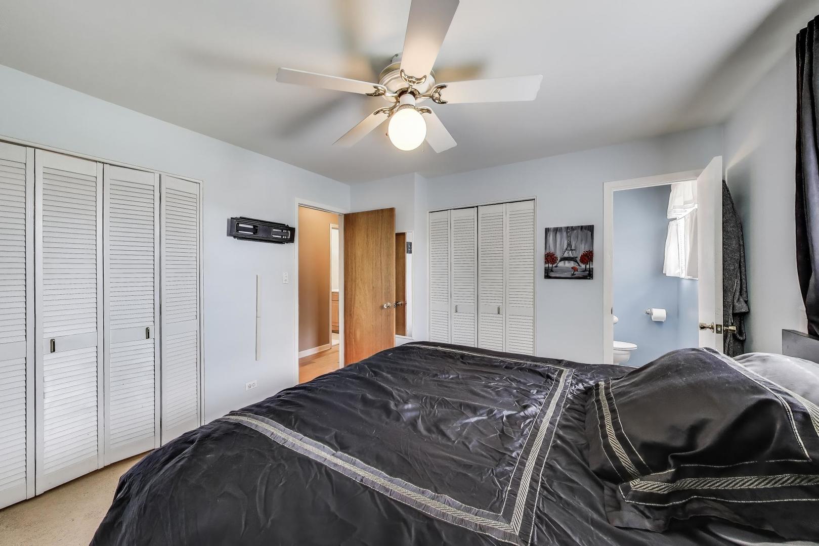 642 Adobe Court, Carol Stream, IL 60188