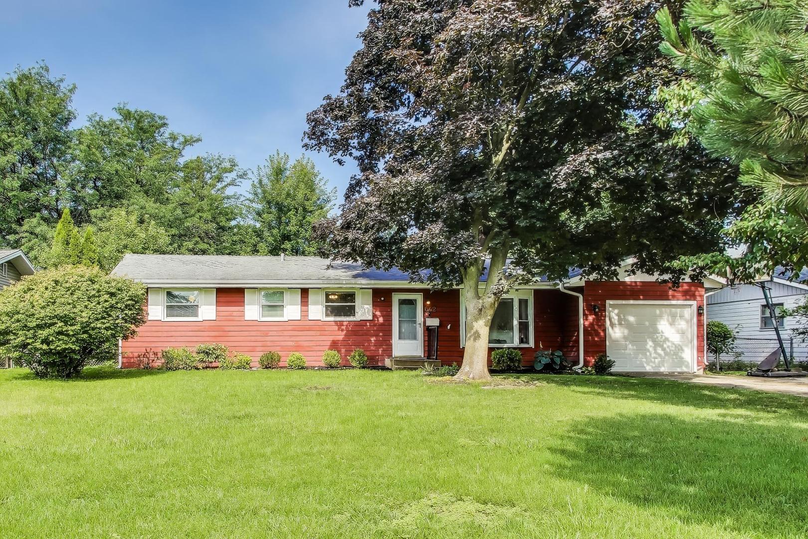 642 Adobe Court, Carol Stream, IL 60188
