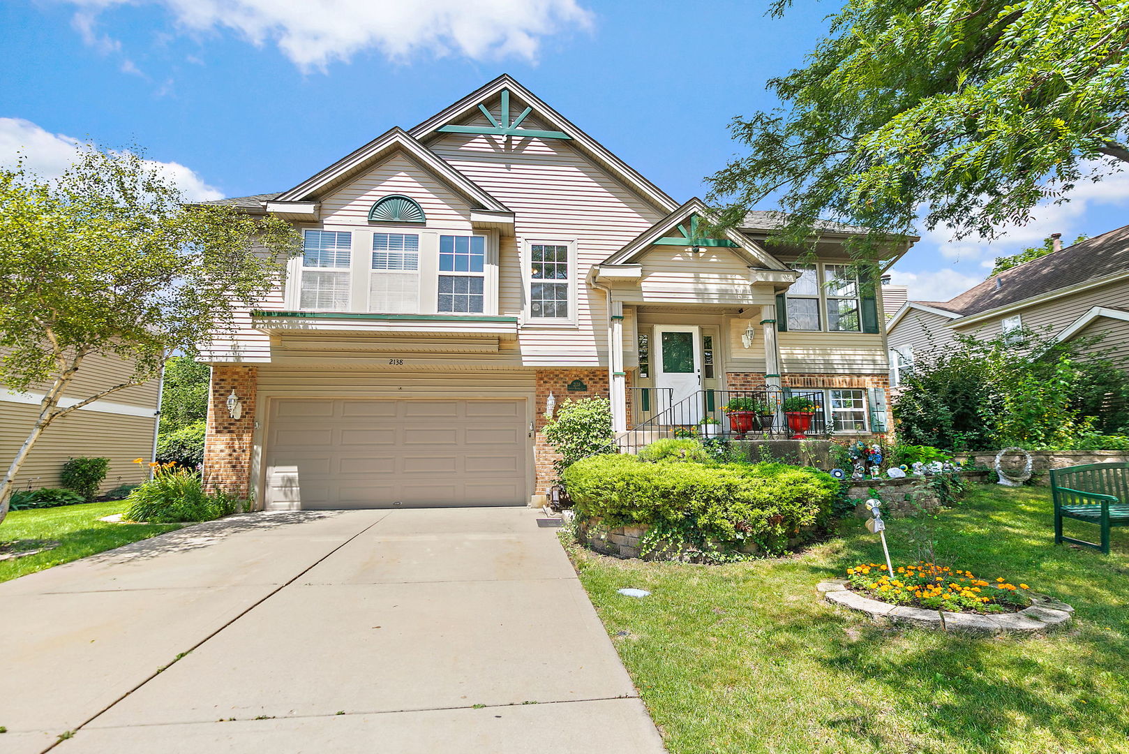 2138 Green Bridge Lane, Hanover Park, IL 60133
