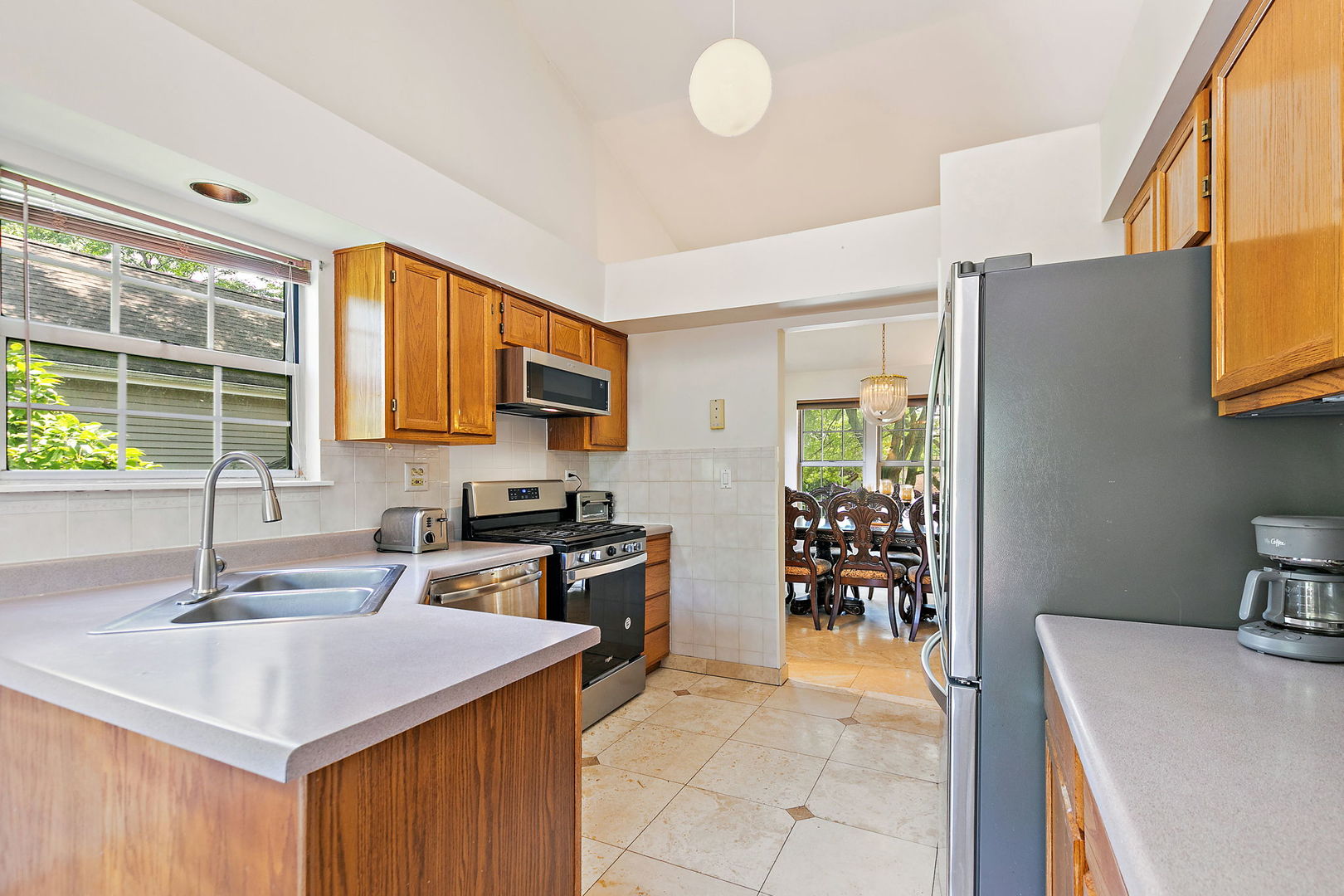 2138 Green Bridge Lane, Hanover Park, IL 60133