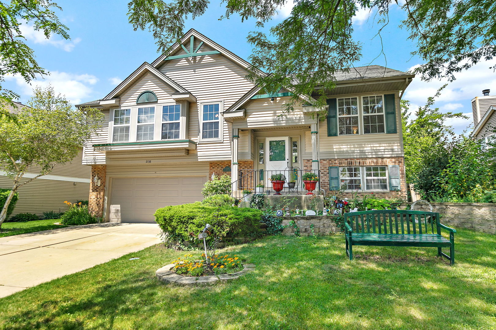 2138 Green Bridge Lane, Hanover Park, IL 60133