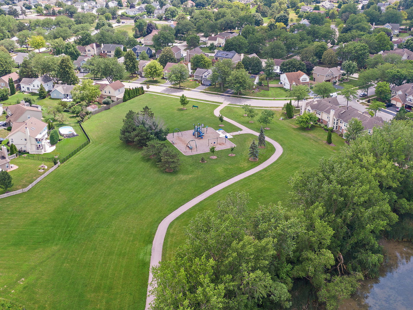 2138 Green Bridge Lane, Hanover Park, IL 60133