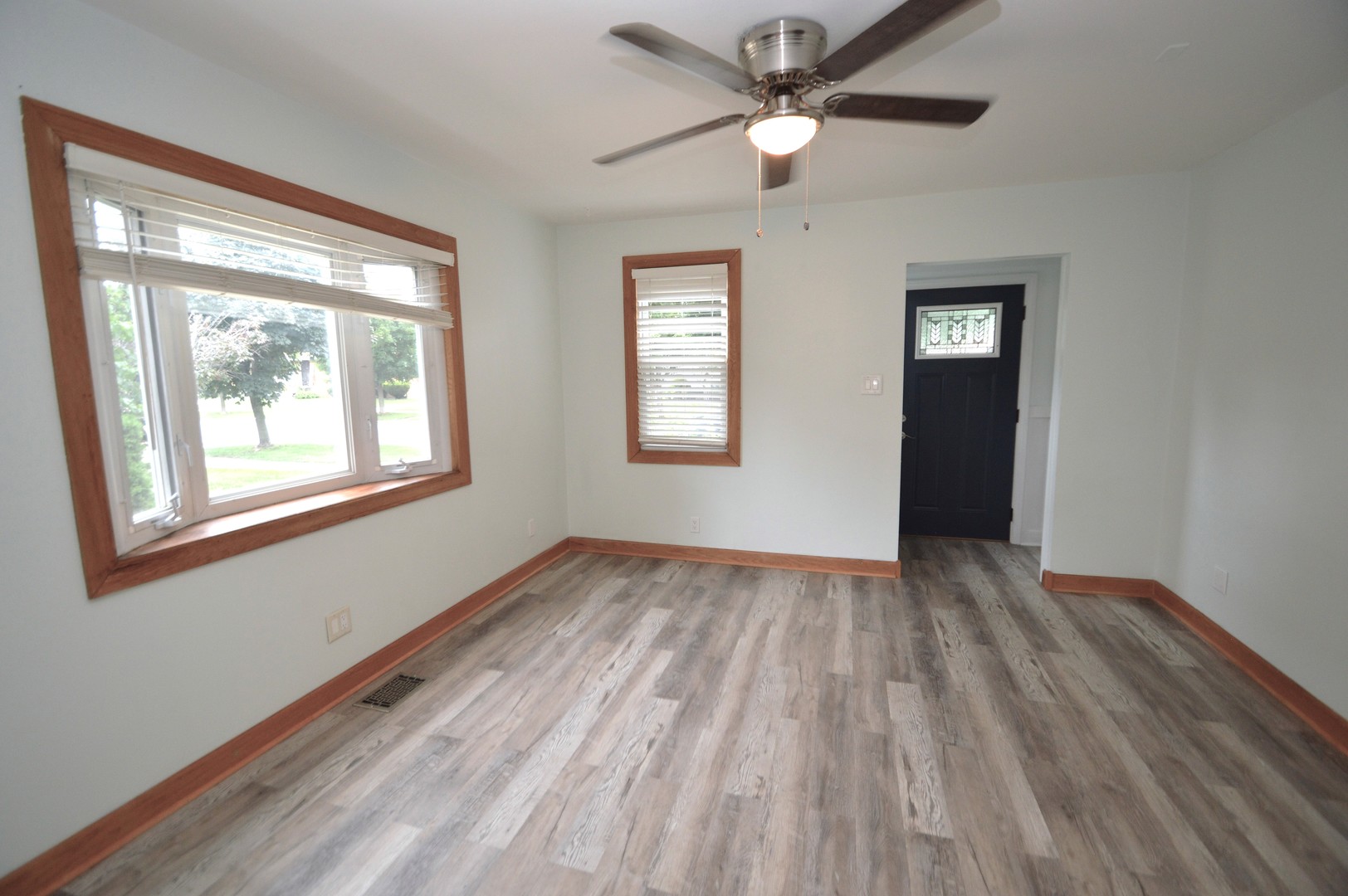 1529 N 33rd Avenue, Melrose Park, IL 60160