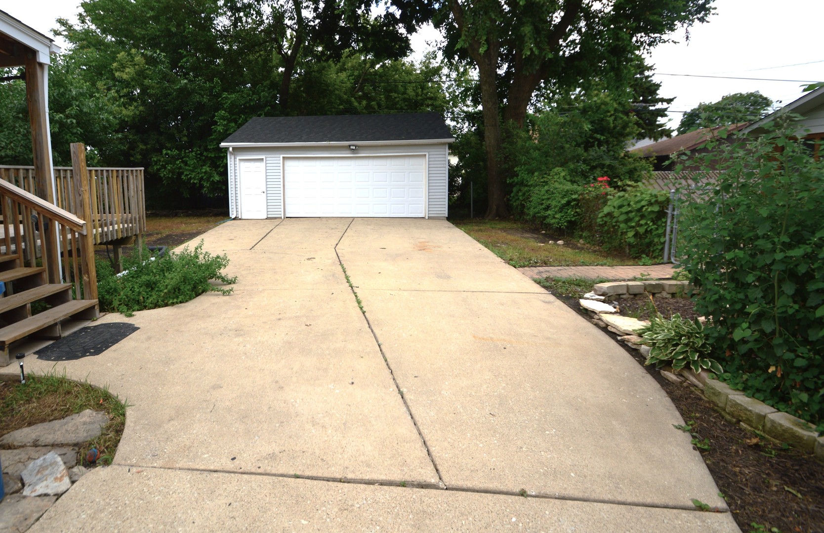 1529 N 33rd Avenue, Melrose Park, IL 60160