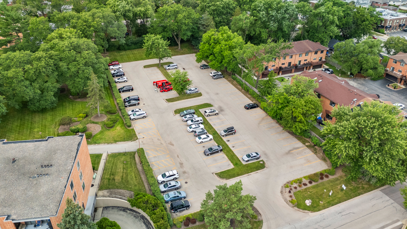 1405 E Central Road #110B, Arlington Heights, IL 60005