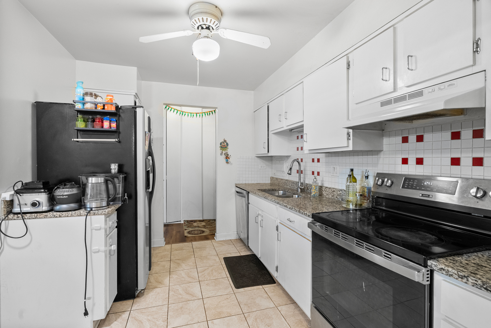 1405 E Central Road #110B, Arlington Heights, IL 60005