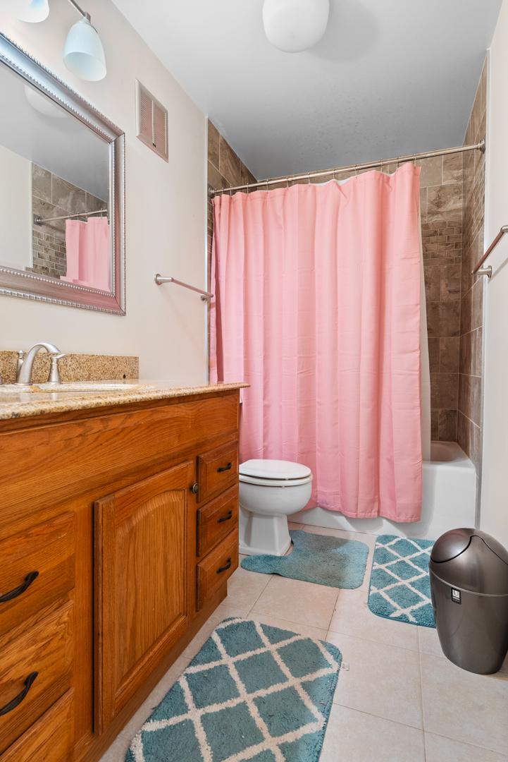 1405 E Central Road #110B, Arlington Heights, IL 60005