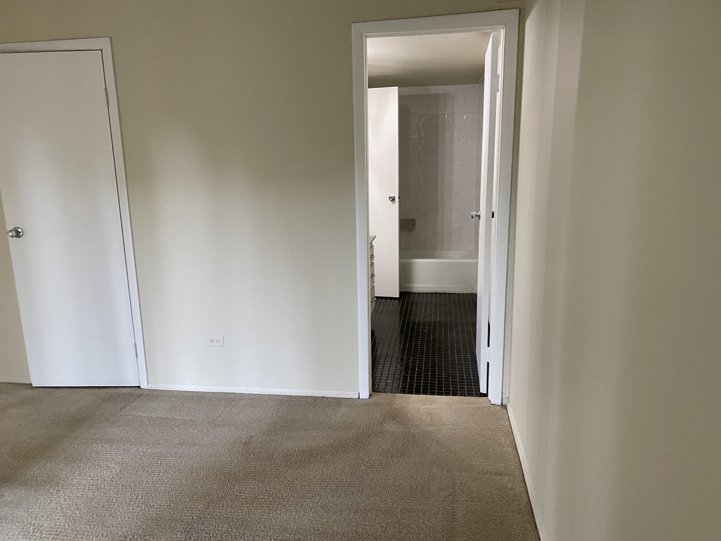 14505 Central Court #G-3, Oak Forest, IL 60452