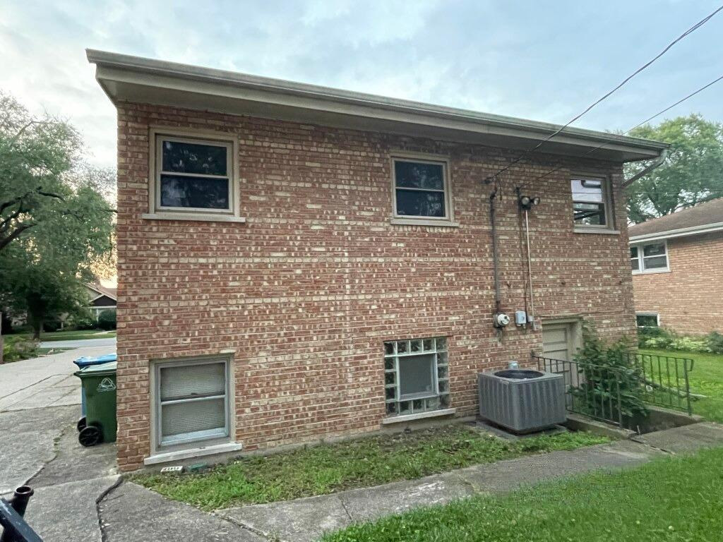 10420 S Kildare Avenue, Oak Lawn, IL 60453