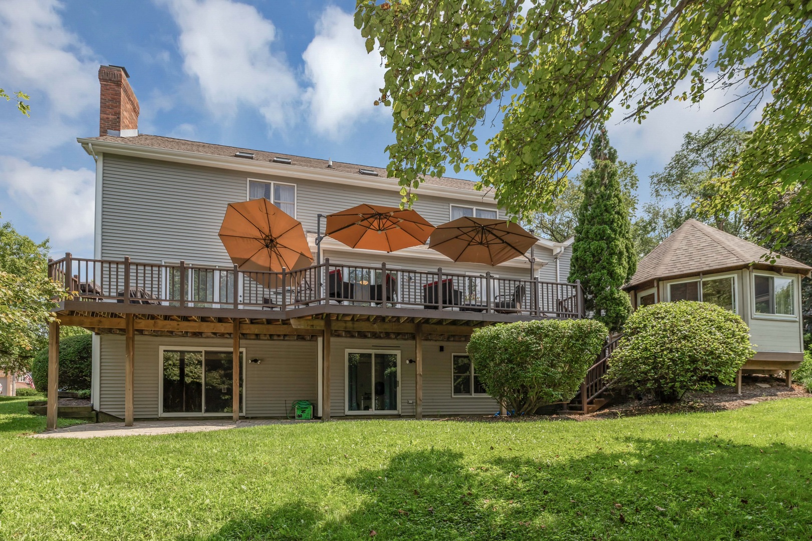 214 Darien Court, Sleepy Hollow, IL 60118