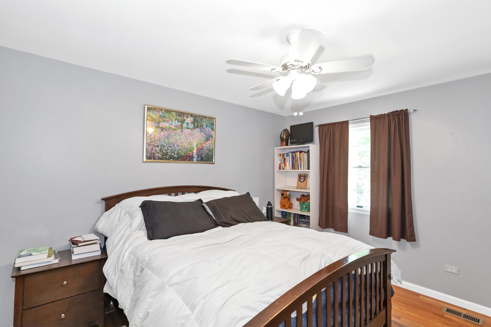 214 Darien Court, Sleepy Hollow, IL 60118