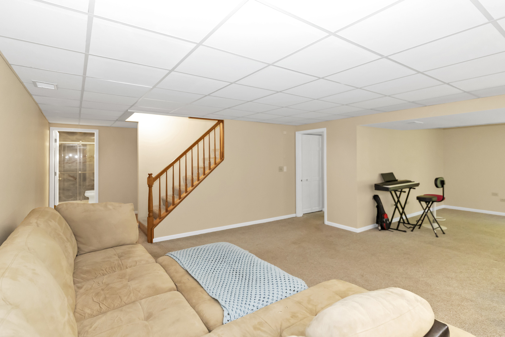 214 Darien Court, Sleepy Hollow, IL 60118