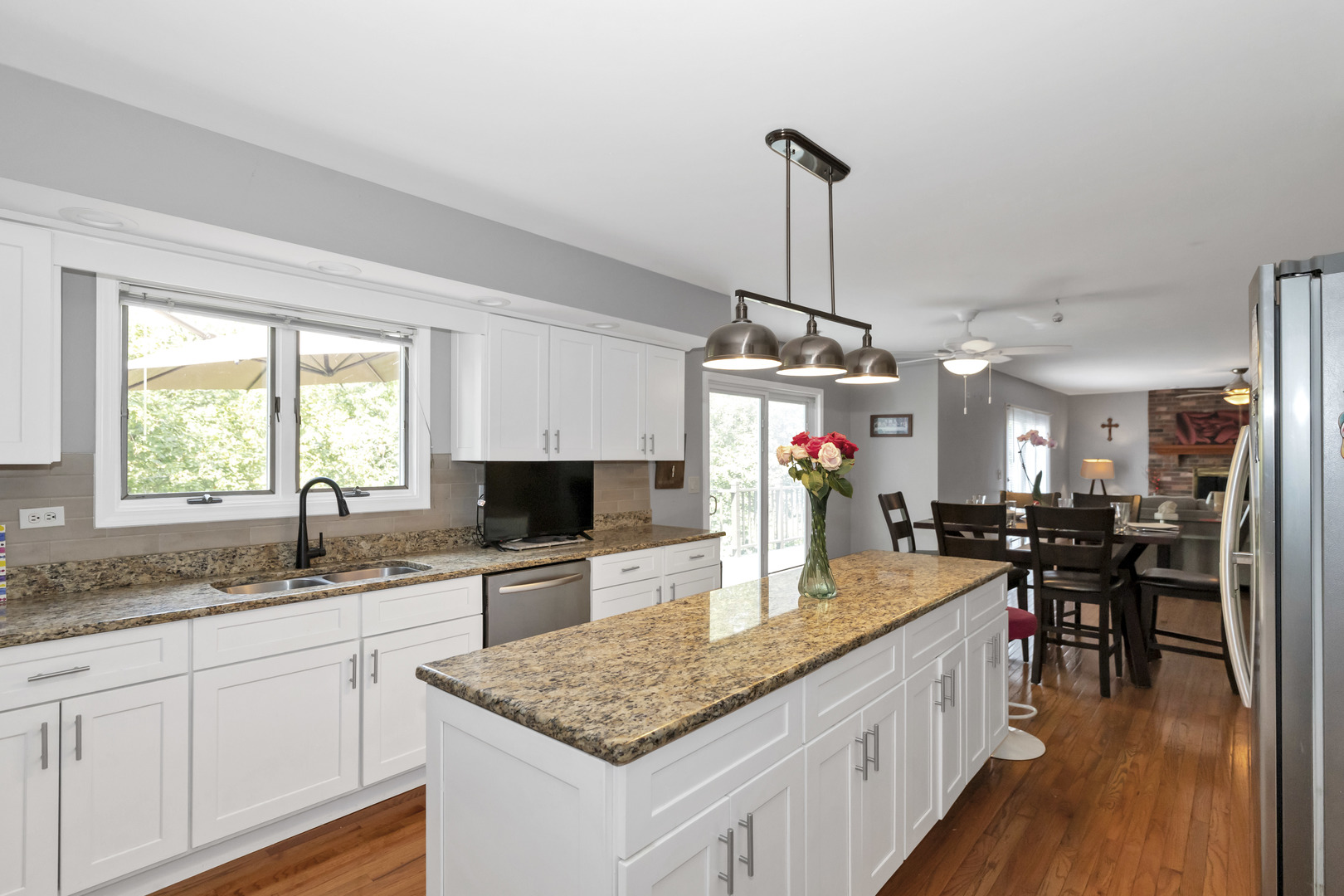 214 Darien Court, Sleepy Hollow, IL 60118