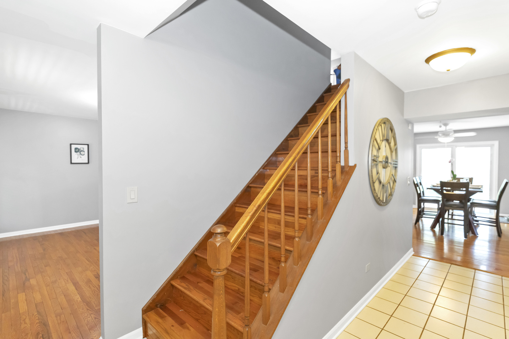 214 Darien Court, Sleepy Hollow, IL 60118