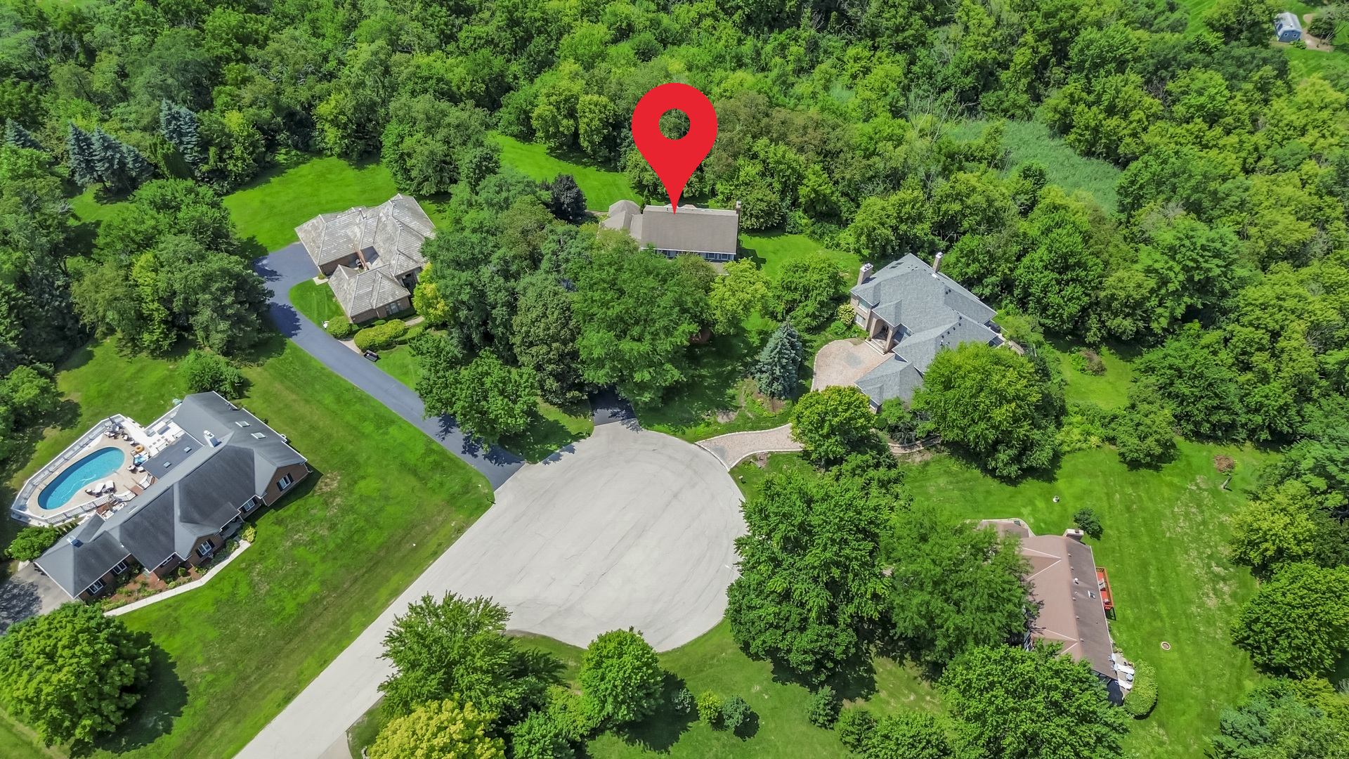 214 Darien Court, Sleepy Hollow, IL 60118