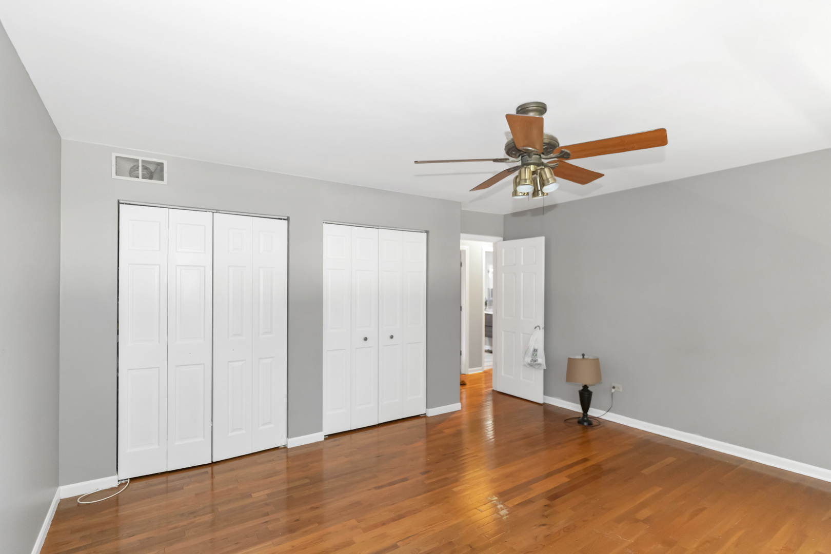 214 Darien Court, Sleepy Hollow, IL 60118