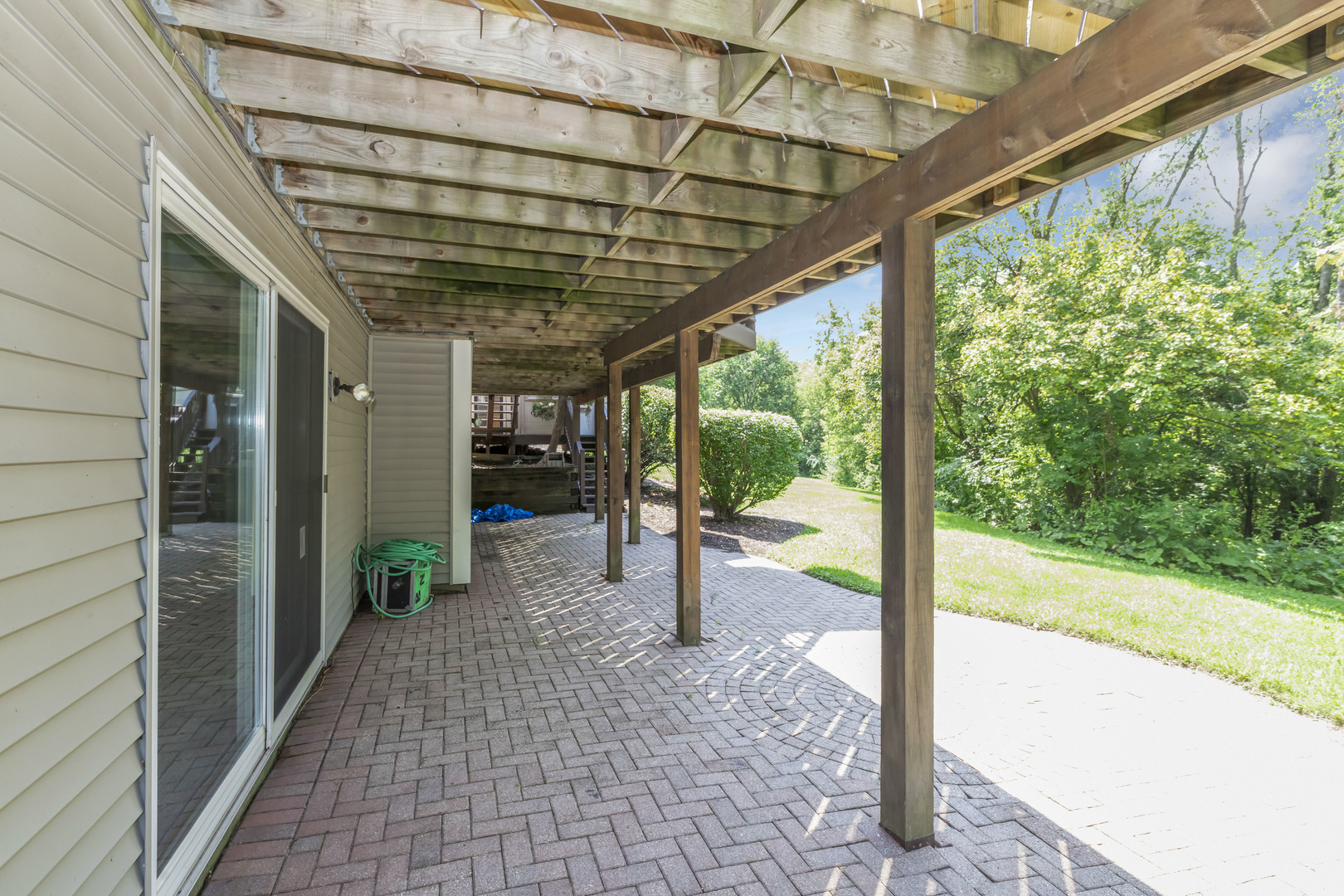 214 Darien Court, Sleepy Hollow, IL 60118