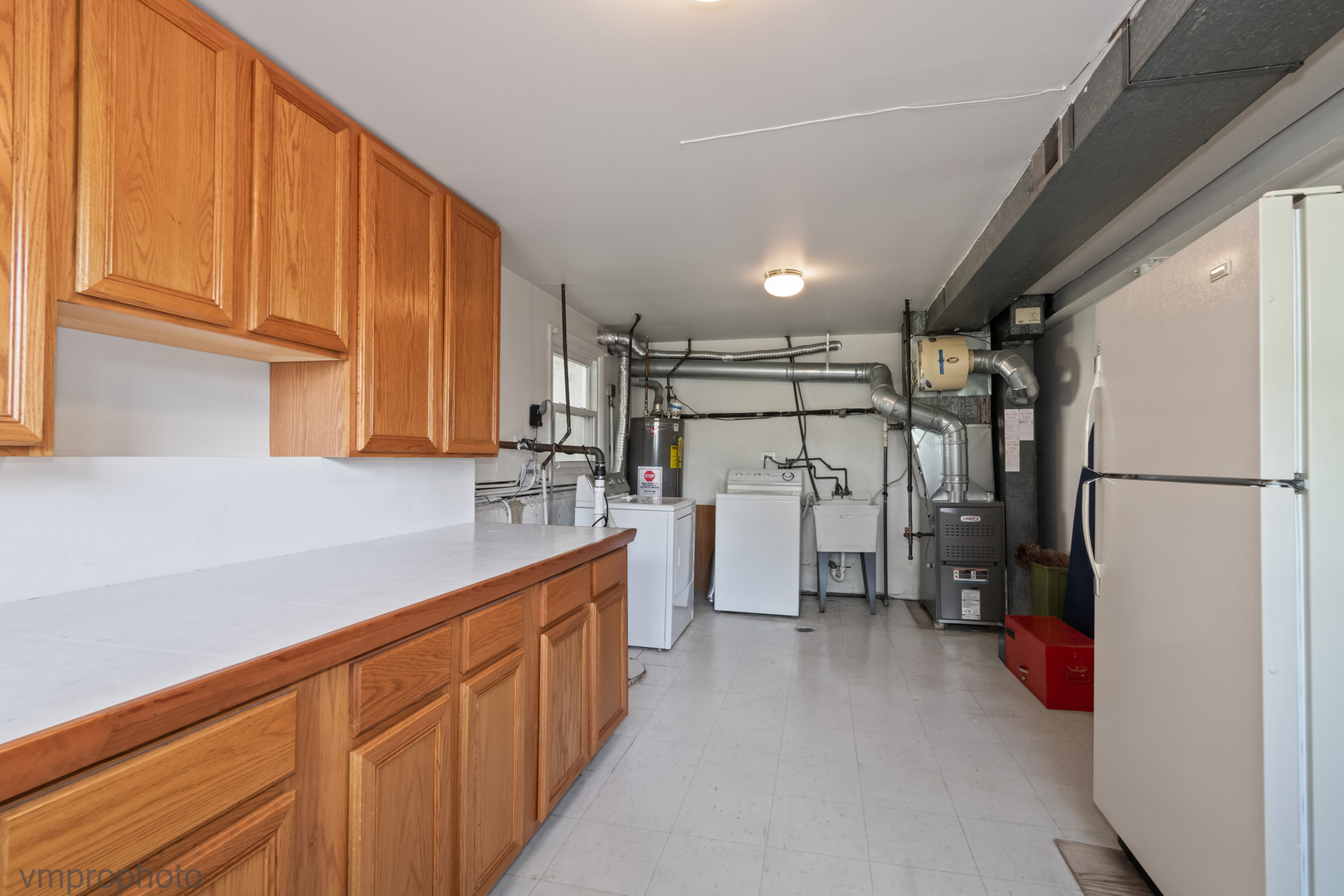 214 W Hintz Road, Arlington Heights, IL 60004