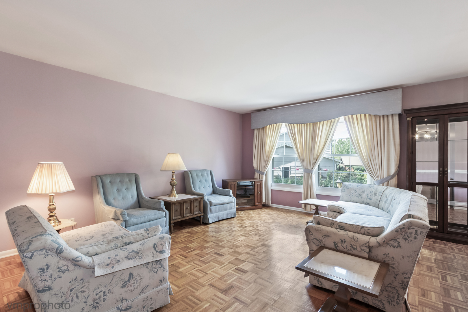 214 W Hintz Road, Arlington Heights, IL 60004