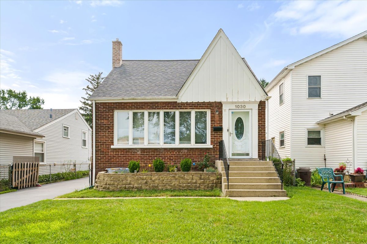 1030 Graceland Avenue, Des Plaines, IL 60016