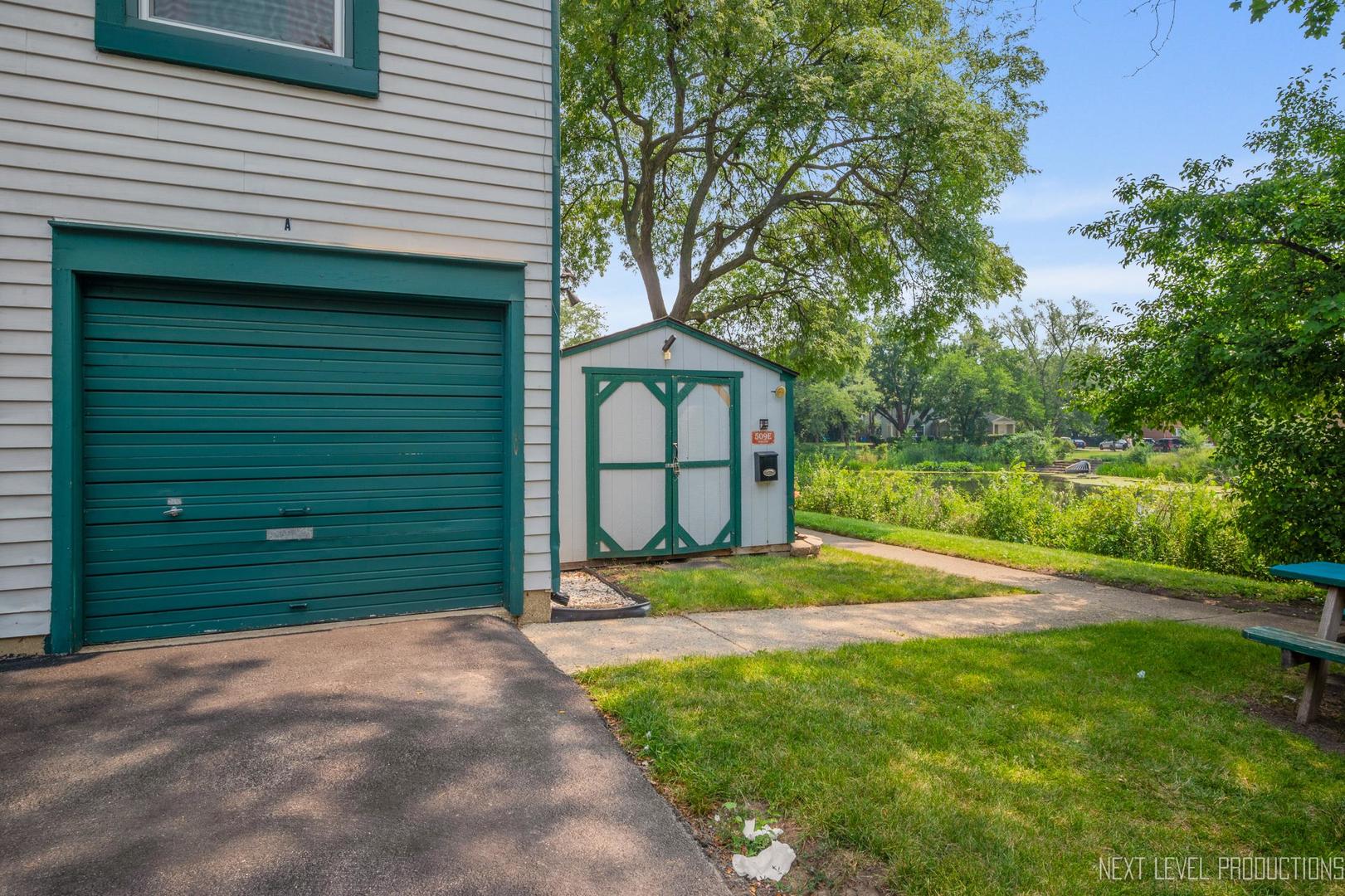 509 Darlene Lane #A, Glendale Heights, IL 60139