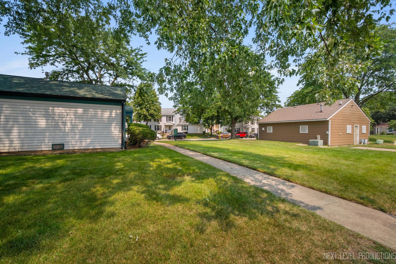 509 Darlene Lane #A, Glendale Heights, IL 60139