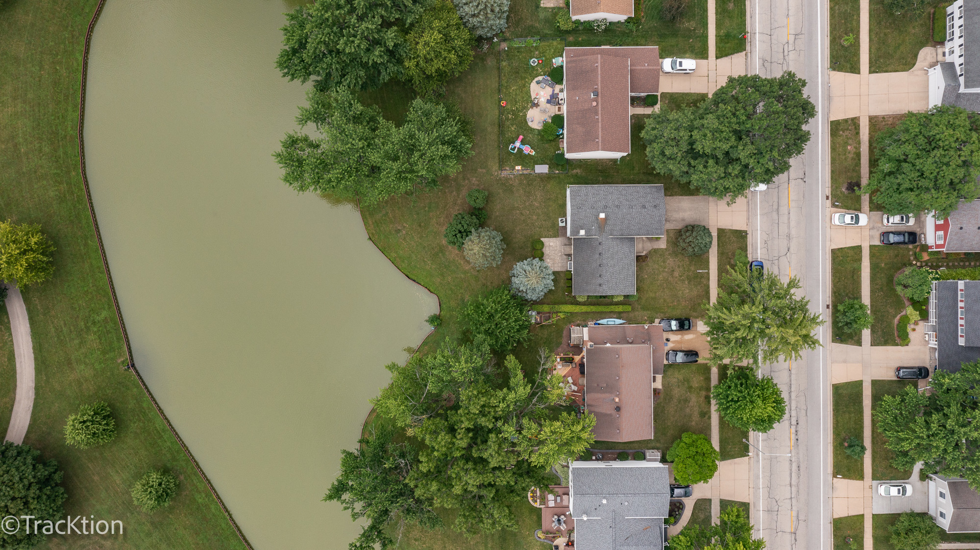 121 N Walnut Lane, Schaumburg, IL 60194