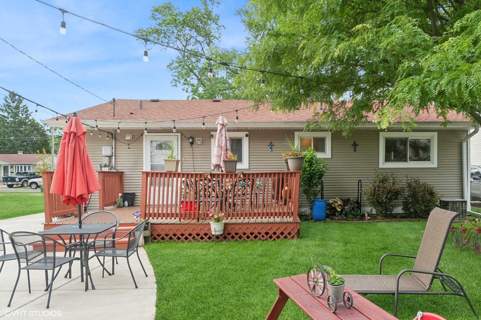 908 N Norman Lane, Wheeling, IL 60090
