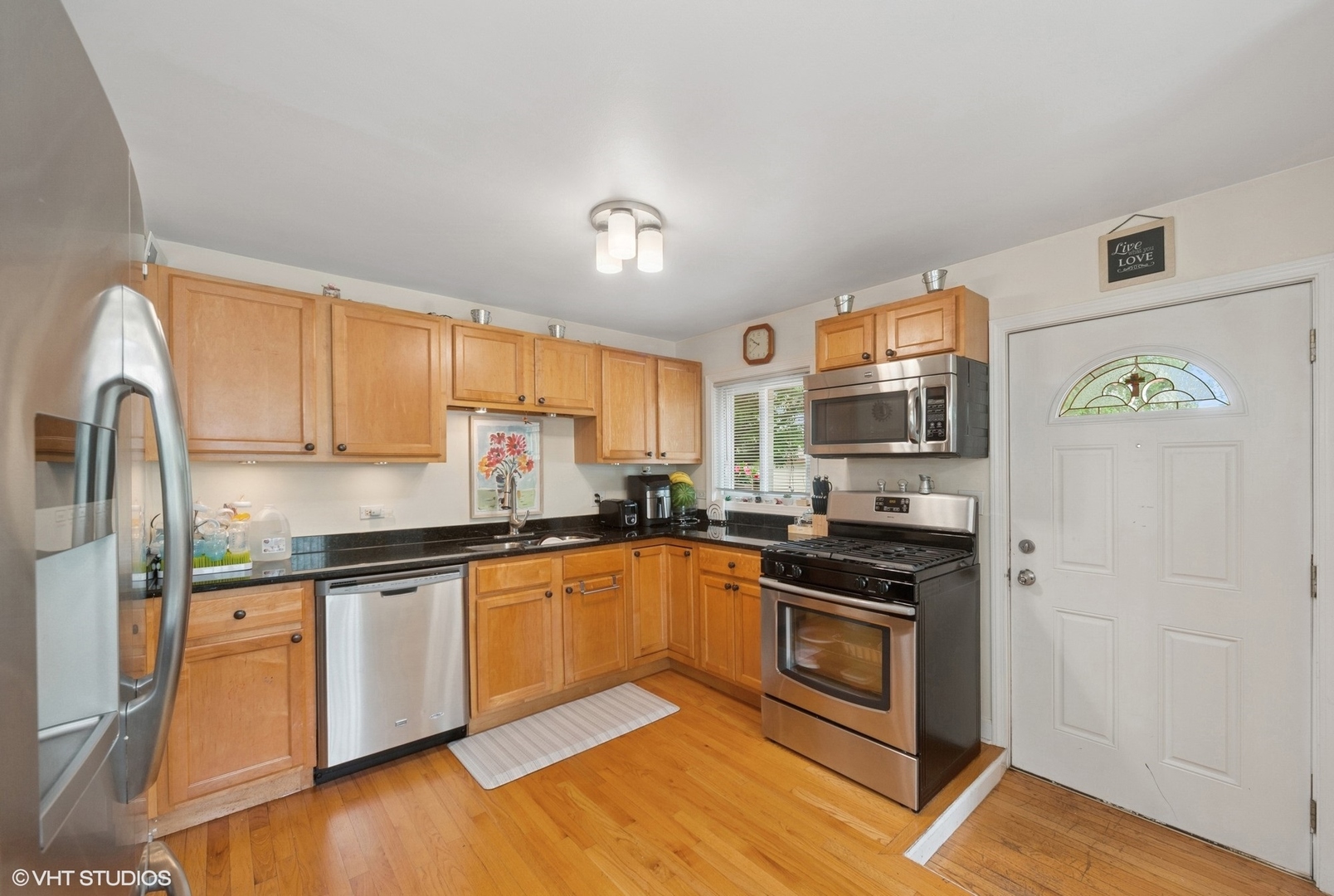 908 N Norman Lane, Wheeling, IL 60090