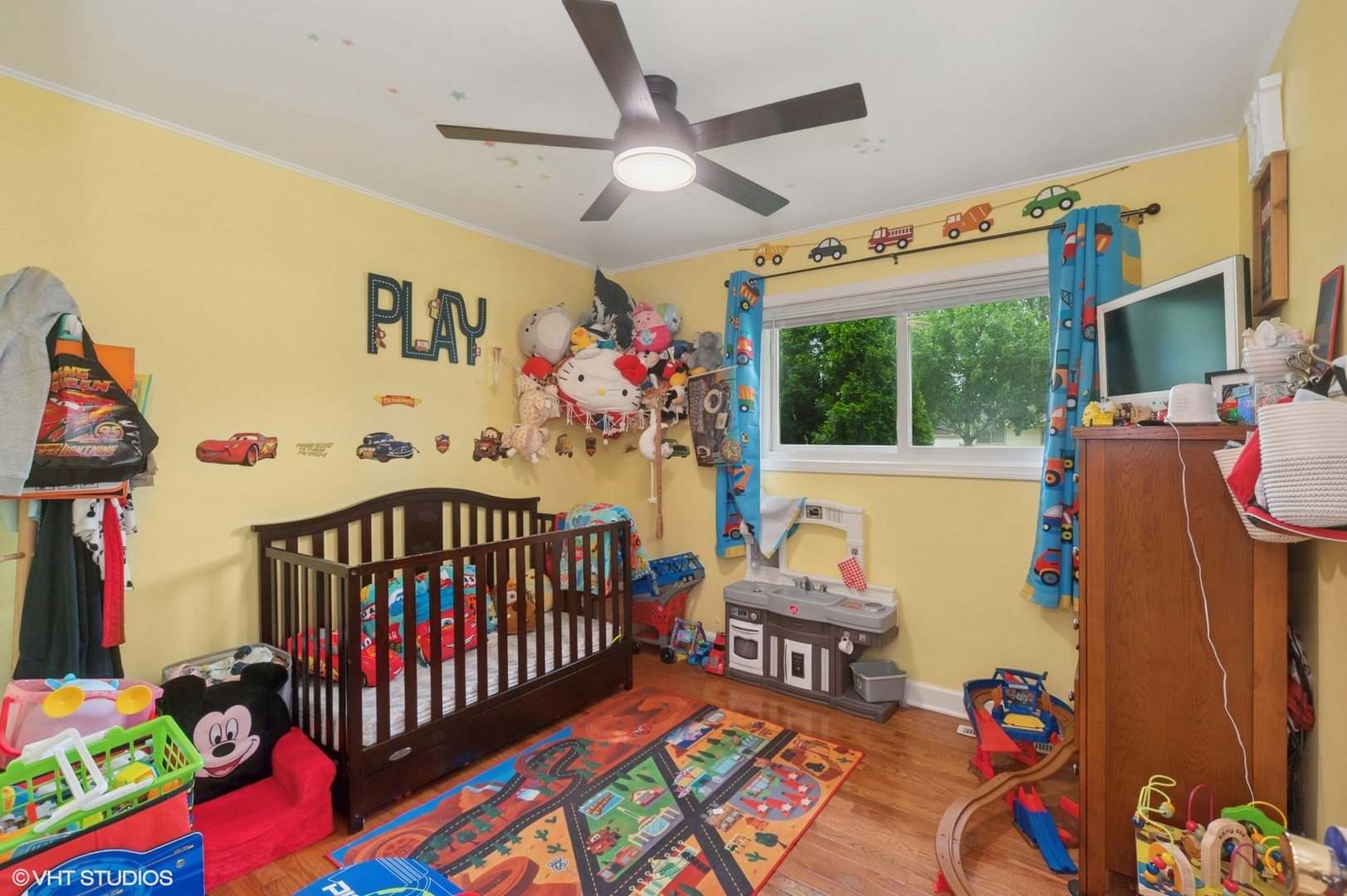 908 N Norman Lane, Wheeling, IL 60090