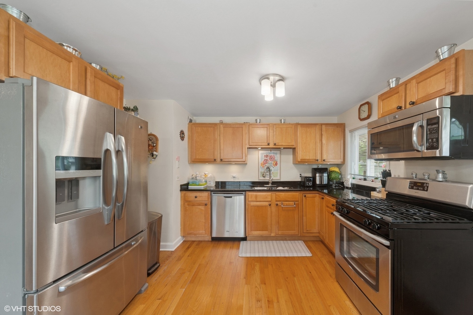 908 N Norman Lane, Wheeling, IL 60090