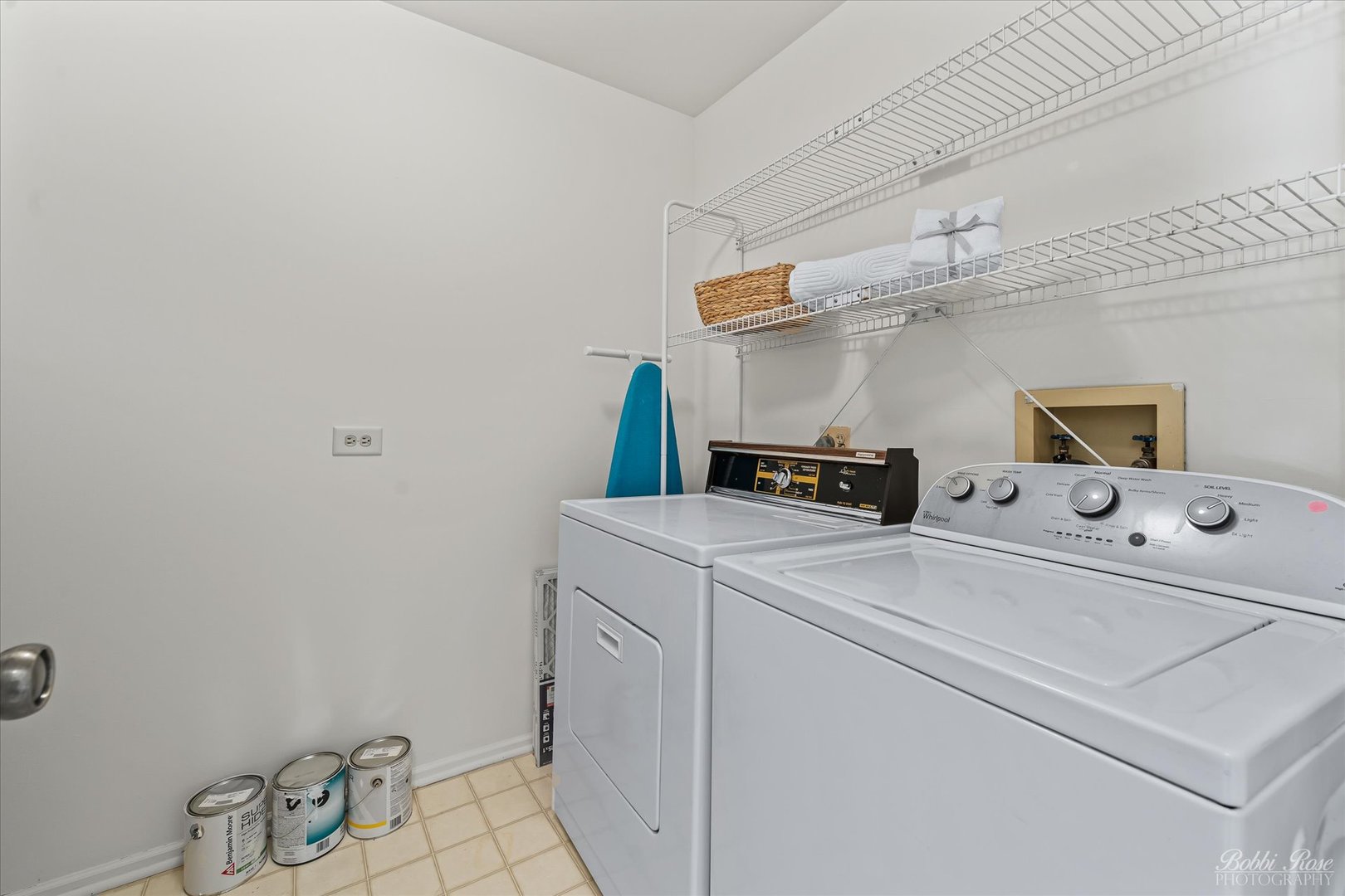 307 Glasgow Lane #V2, Schaumburg, IL 60194