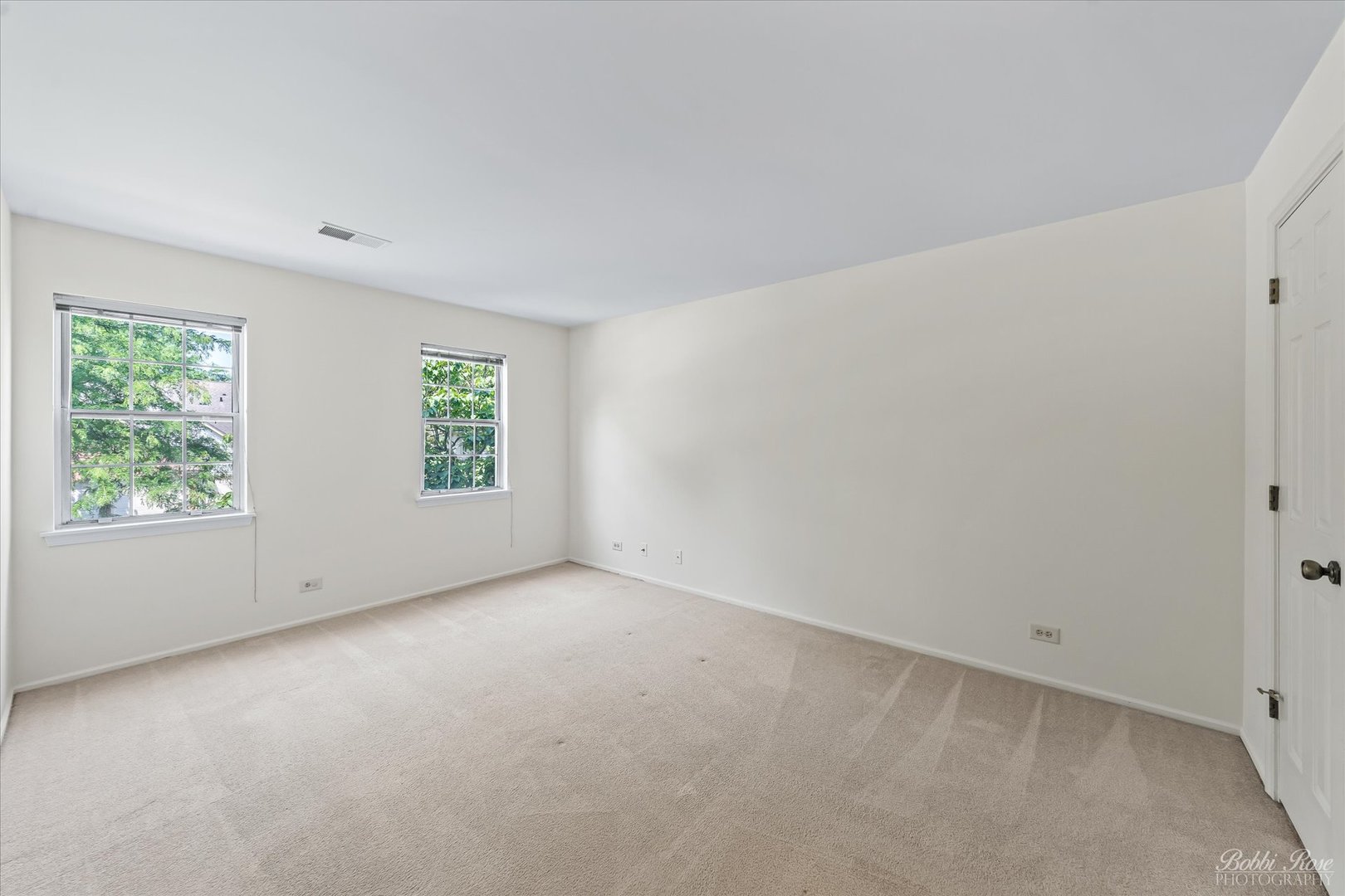 307 Glasgow Lane #V2, Schaumburg, IL 60194